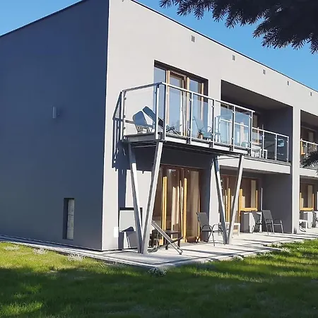 Wodnik Uslugi Hotelarskie, *