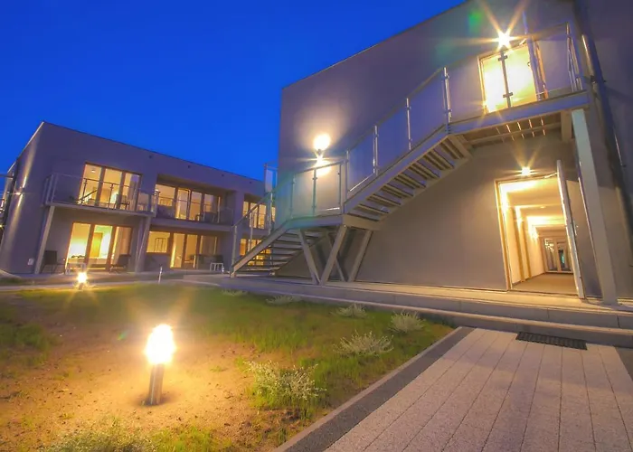 Wodnik Uslugi Hotelarskie, * Rowy (Pomerania)