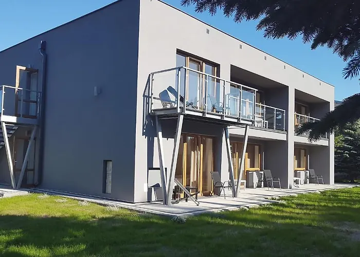 Wodnik Uslugi Hotelarskie, *